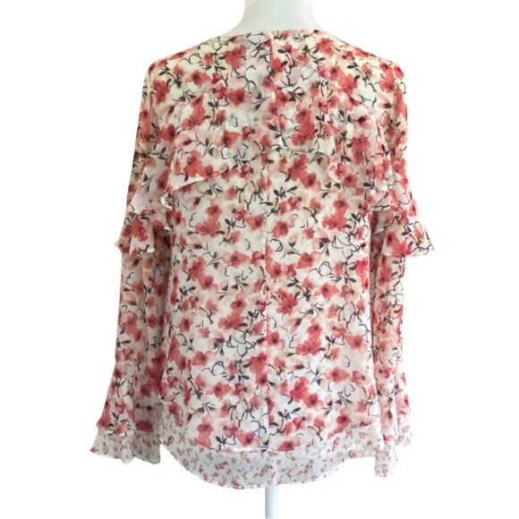 Romantic flowy ruffled floral and calico print blouse with bell sleeves. Size 2 - Picture 5 of 11